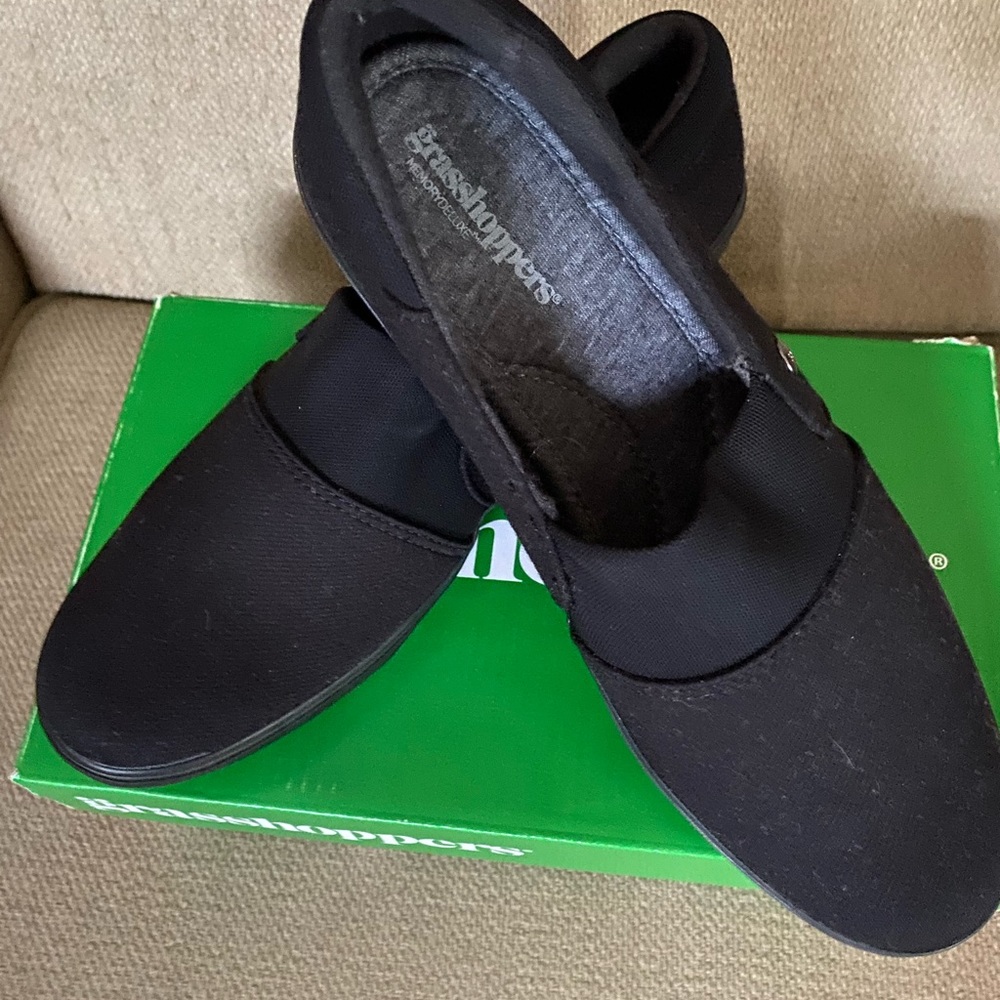 Ladies Grasshopper Shoes
